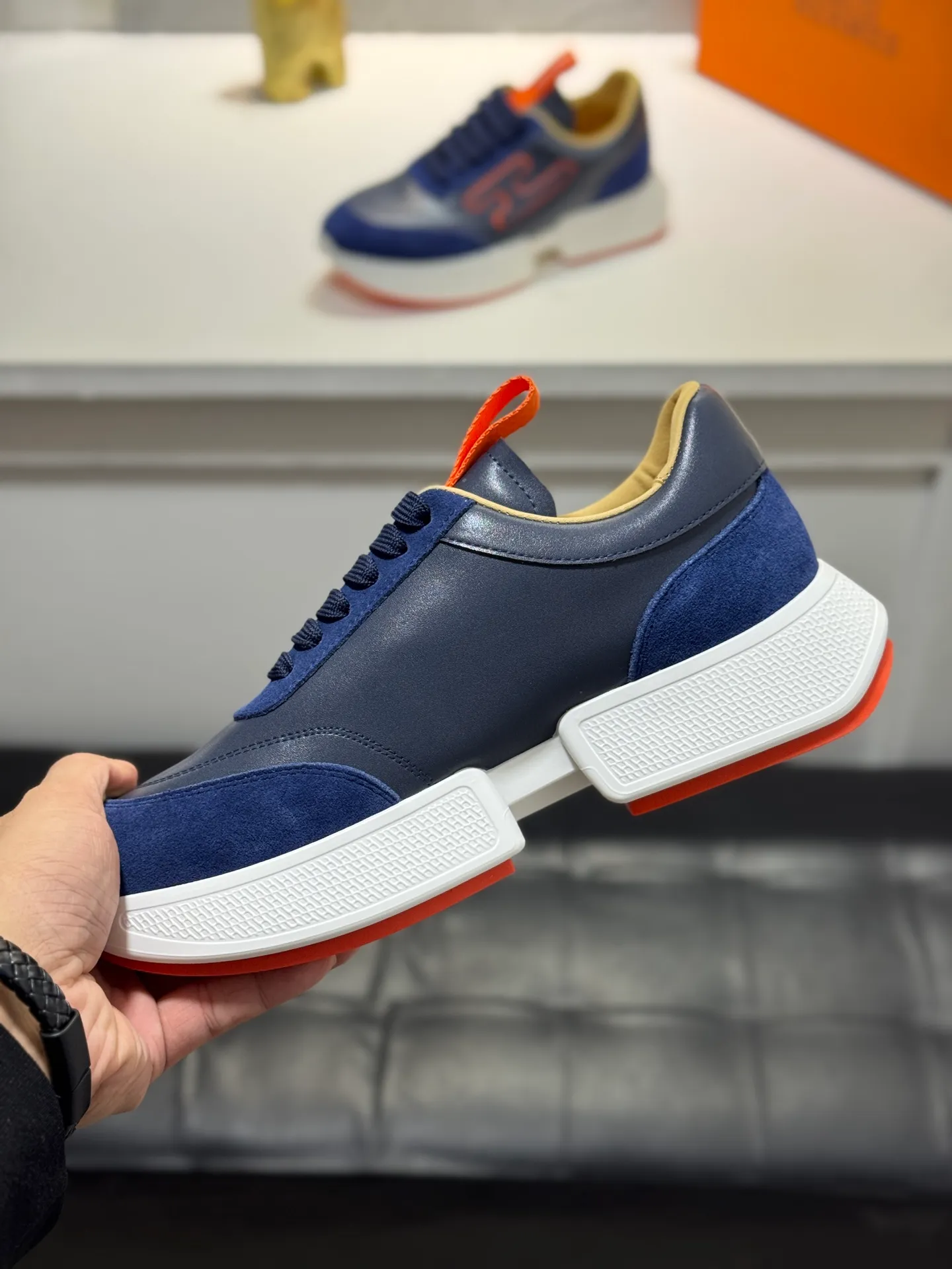 Men's shoes 💰480【New style】🪷🪷Top quality goods🇮🇹🇮🇹New style "Hermès" Hermès top purchasing agent🔍🔍New products from men's counter The upper is made of cowhide leather ~ Sole: The original factory's exclusive movable molded foam outsole, light ~ super comfortable, original factory follow-up goods, 🔍🔍 high quality, can be entered and exited the counter at will, multiple colors are available, welcome to compare Size: 38-44 (45. Customized